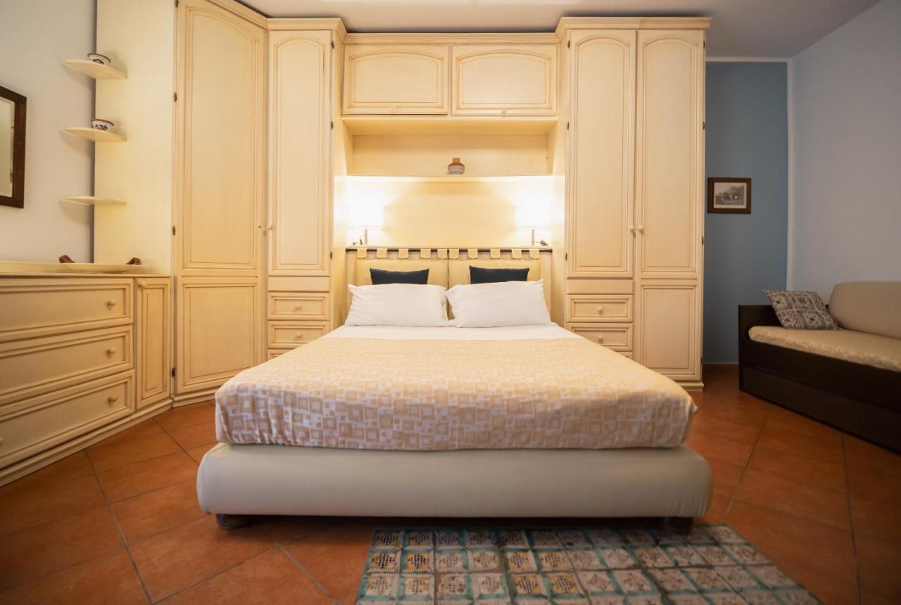 Kalamarina Rooms Palermo Buitenkant foto