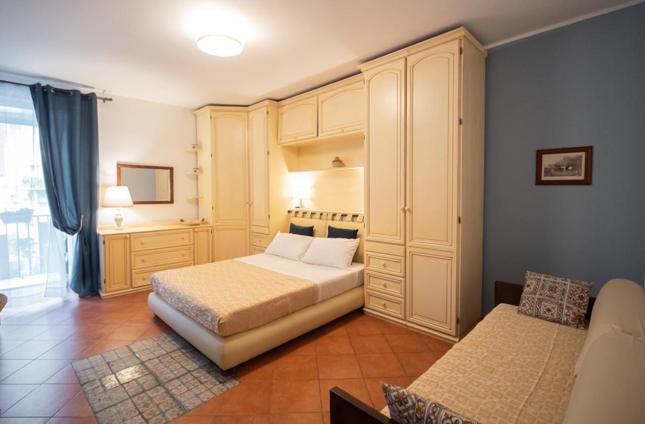 Kalamarina Rooms Palermo Buitenkant foto